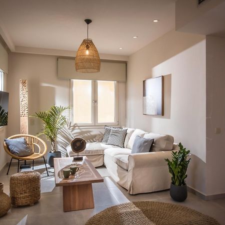 Bella Casa Luxury Suites 阿尼萨拉斯 外观 照片